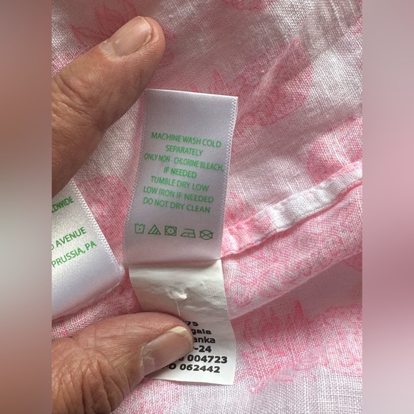 NWT Lilly Pulitzer Sea View Slice of Sunshine Button Down - Picture 9 of 13